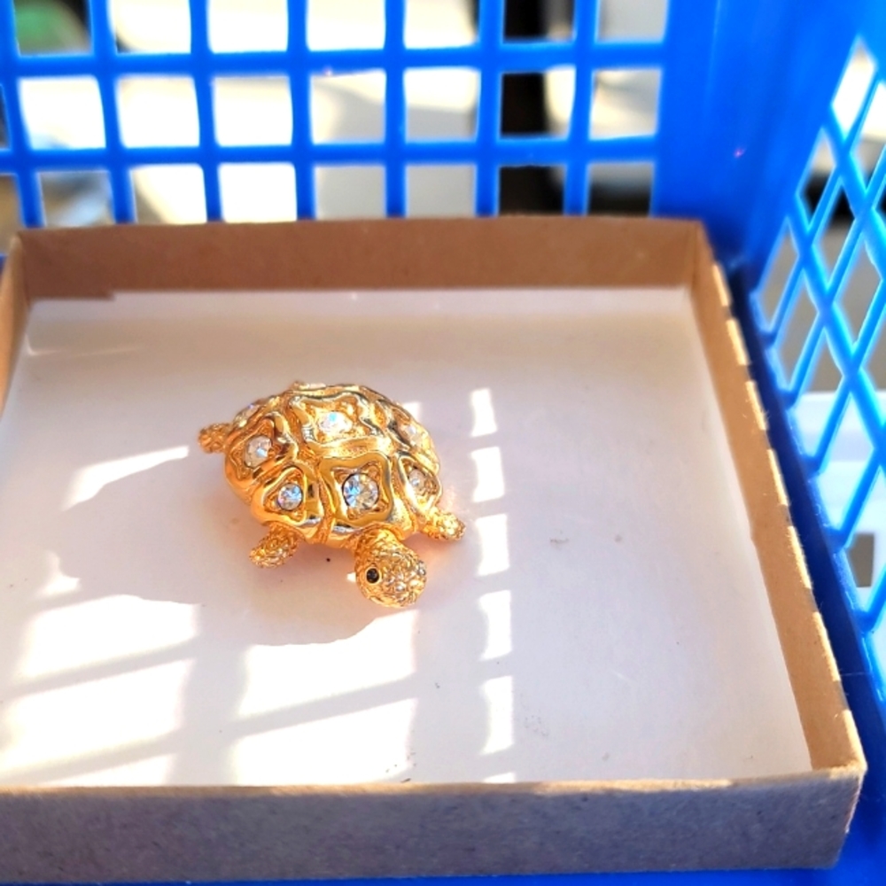 Swarovski Crystal Turtle Brooch Gold Signed